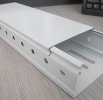 托盘式电缆桥架图片